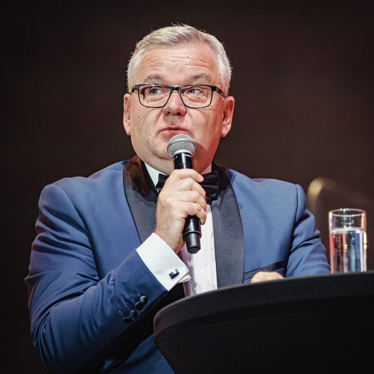 Ilustracja artykułu: Artur Andrus z zespołem – Recital