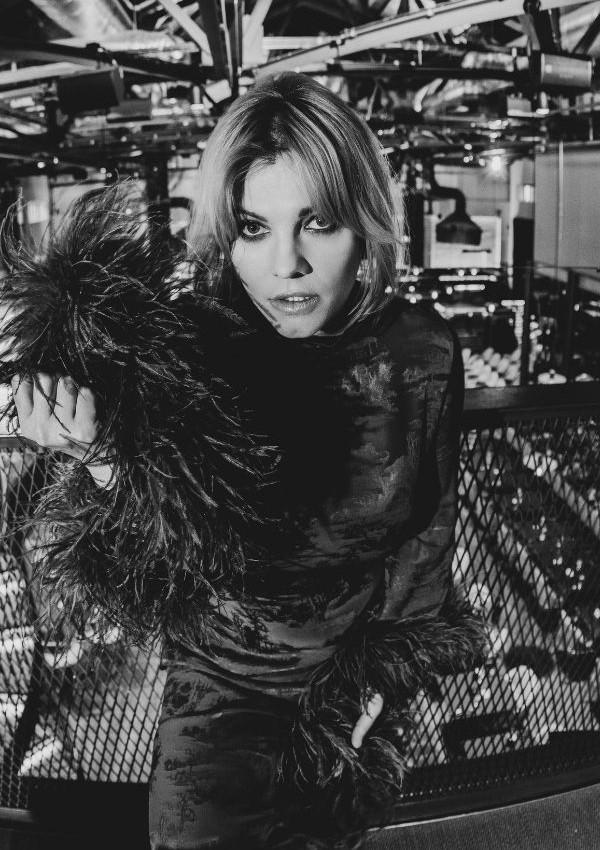 Ilustracja artykułu: Ania Dąbrowska – „Subtelnie” trasa akustyczna