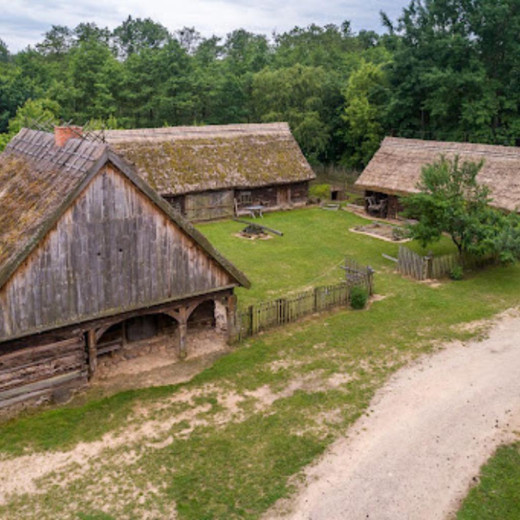 Ilustracja artykułu: Kujawsko-Dobrzyński Park Etnograficzny w Kłóbce