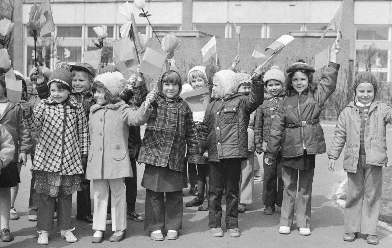 Ilustracja artykułu: Wystawa „Dzieci w PRL-u. Podróż nostalgiczna”