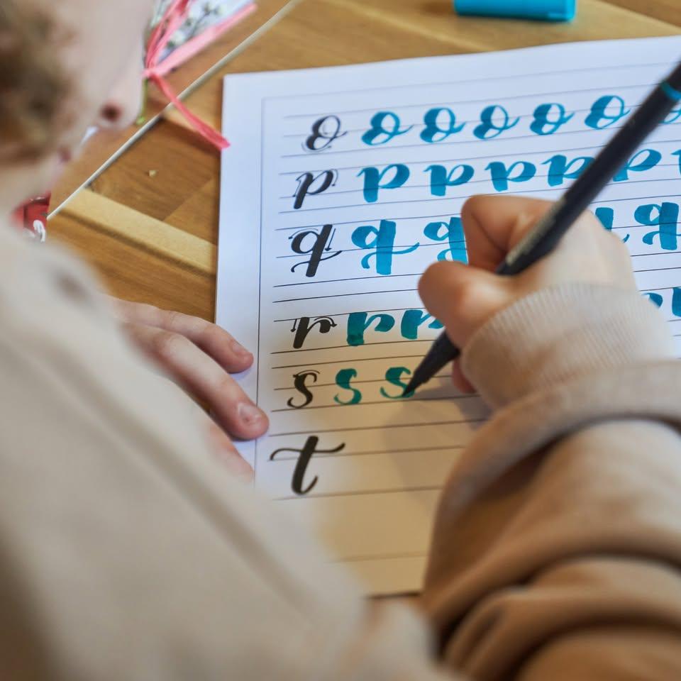Ilustracja artykułu: Sztuka użytkowa: Warsztaty brush letteringu dla